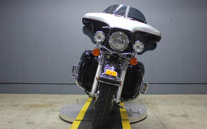 2011 Harley-Davidson® FLHTCU - Ultra Classic® Electra Glide®