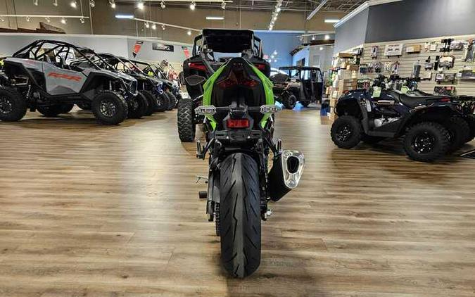 2025 Kawasaki Ninja ZX-6R KRT Edition ABS Lime Green/Ebony/Pearl Blizzard White - 106887