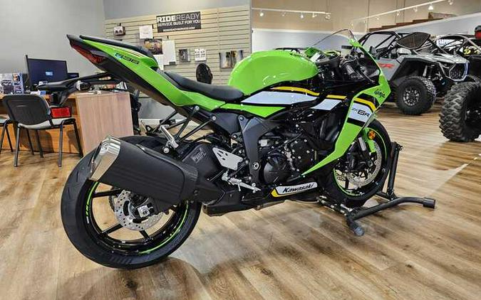 2025 Kawasaki Ninja ZX-6R KRT Edition ABS Lime Green/Ebony/Pearl Blizzard White - 106887