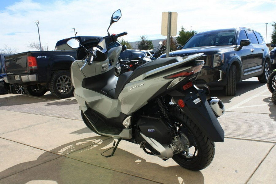 2025 Honda® PCX160AS