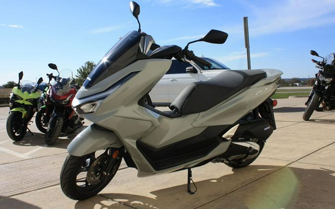 2025 Honda® PCX160AS