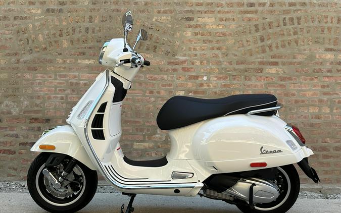 2025 Vespa GTS 300 Super