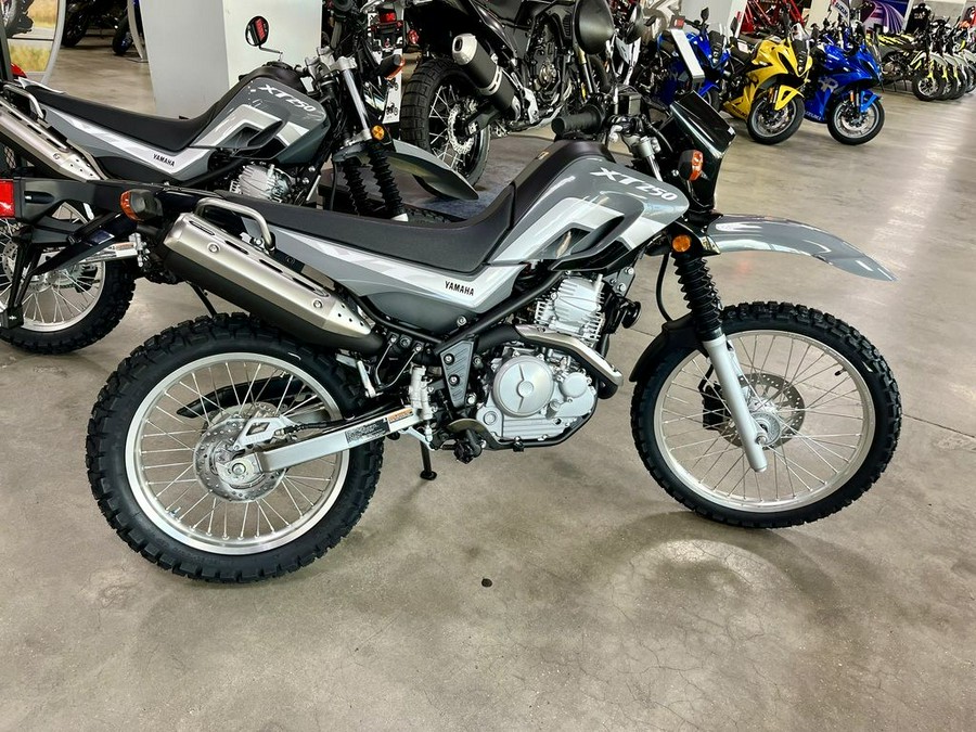 2025 Yamaha XT250