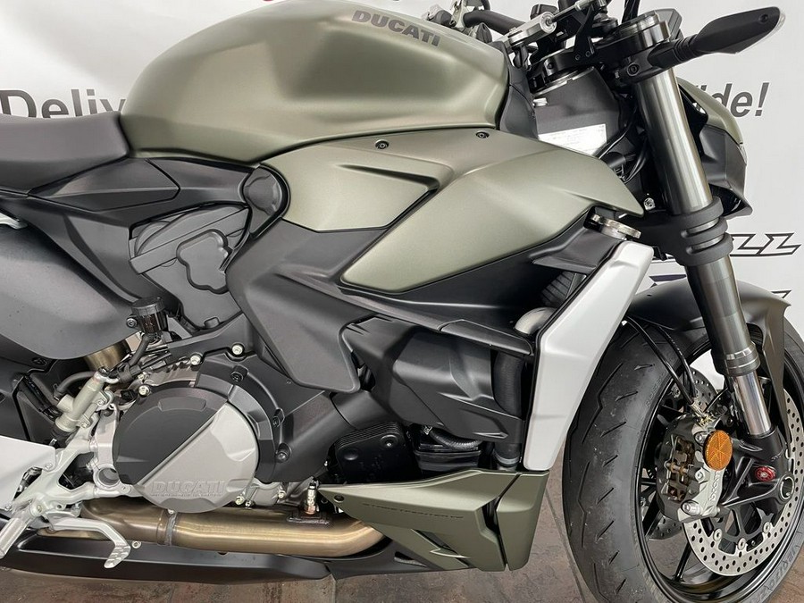 2024 Ducati Streetfighter V2 Storm Green