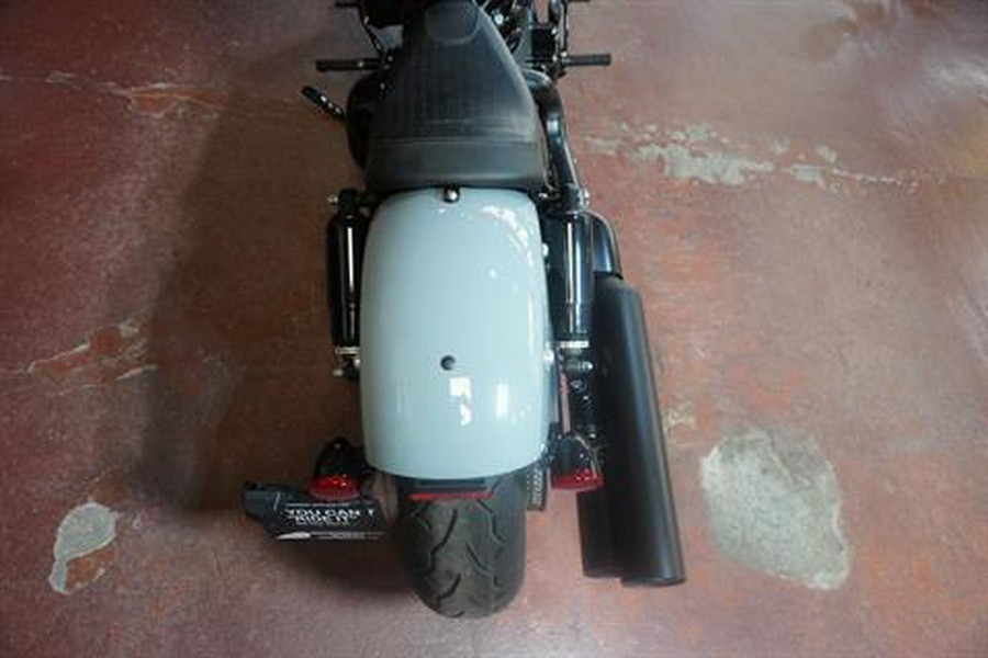 2024 Indian Motorcycle Chief Bobber Dark Horse®