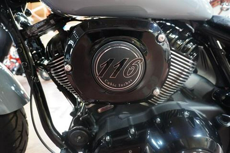 2024 Indian Motorcycle Chief Bobber Dark Horse®