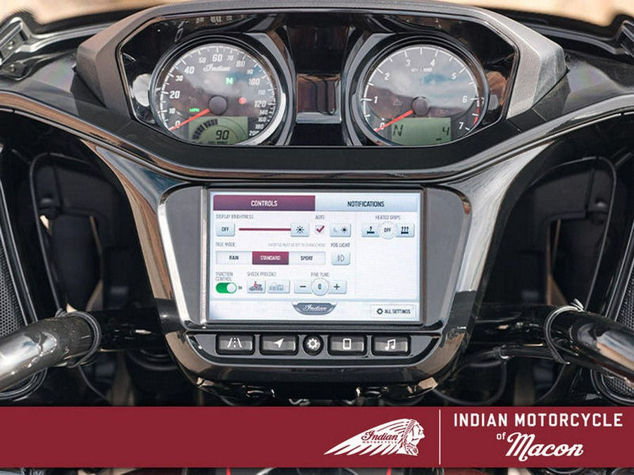 2026 Indian Motorcycle® Indian Challenger 125th Anniversary Edition 125th Anniversary Red with Blac