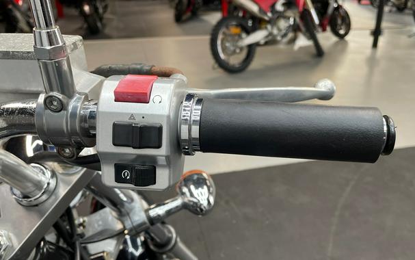 2005 Suzuki Boulevard S40