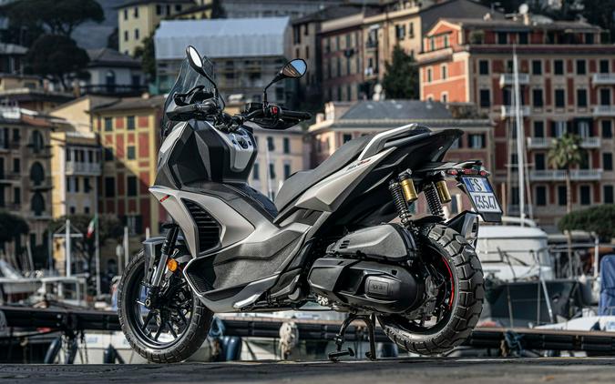 2027 Aprilia SR GT 400