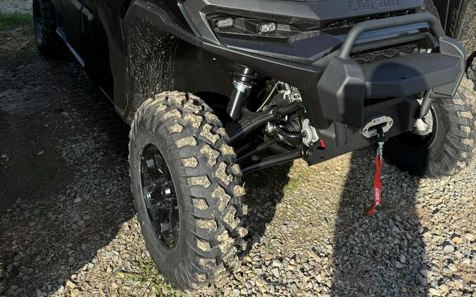 2026 Can-Am Defender MAX XT CAB HD11