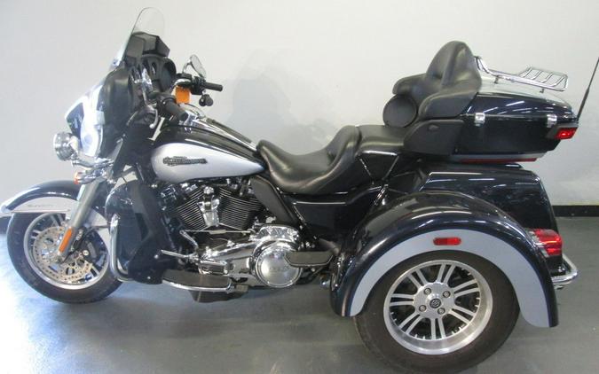 2019 Harley-Davidson® FLHTCUTG - Tri Glide® Ultra