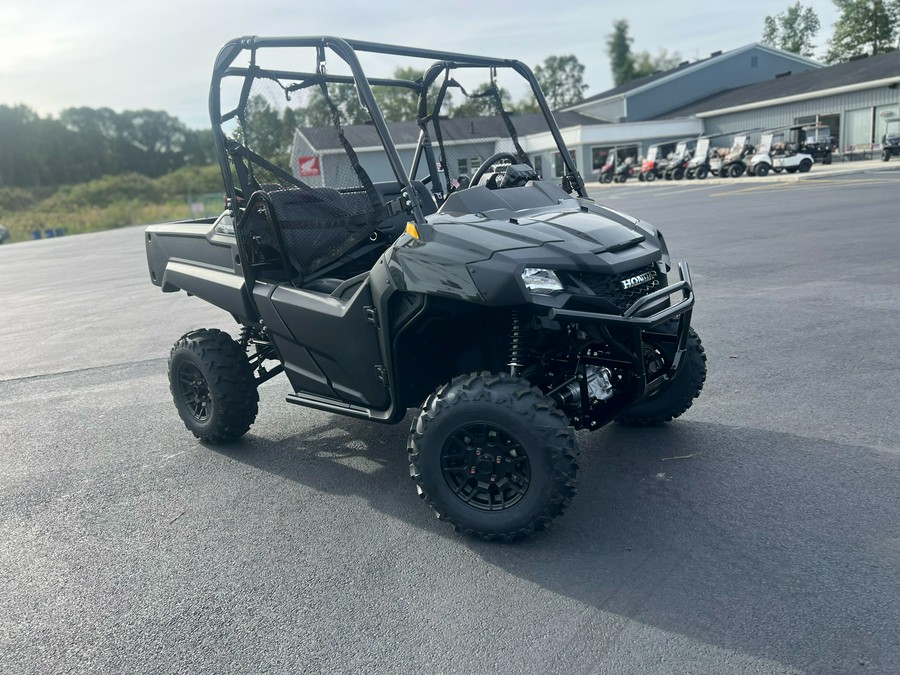 2026 Honda Pioneer 700 Deluxe
