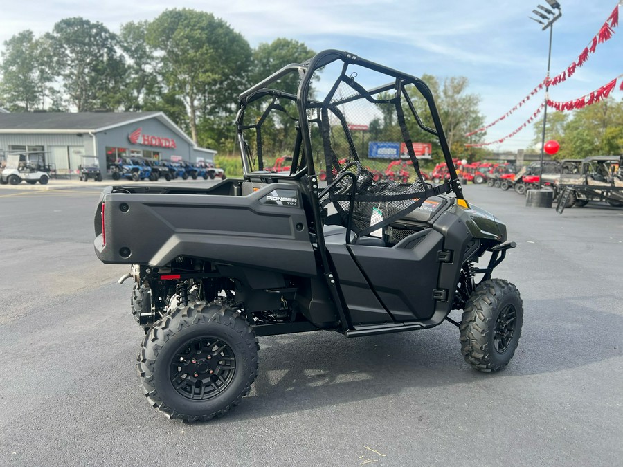 2026 Honda Pioneer 700 Deluxe
