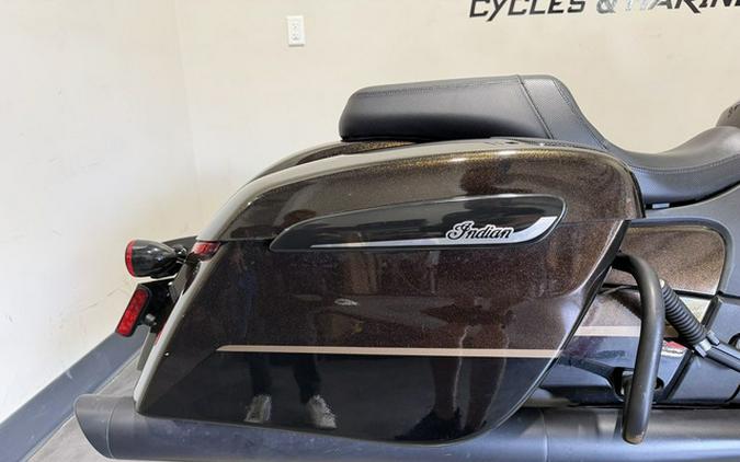 2024 Indian Challenger Dark Horse Icon Smoky Quartz Metallic Pearl/Black Metallic