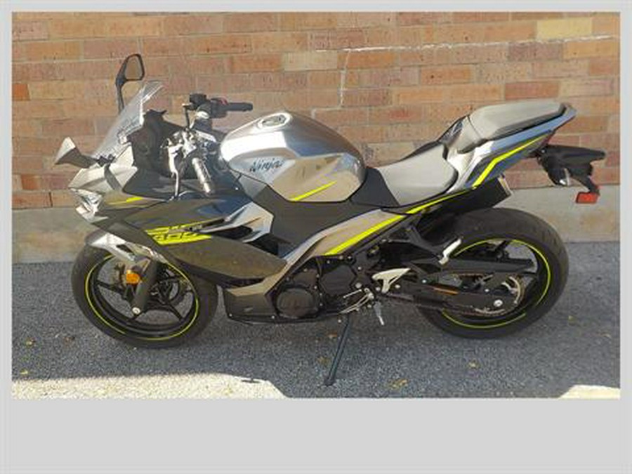 2021 Kawasaki Ninja 400 ABS