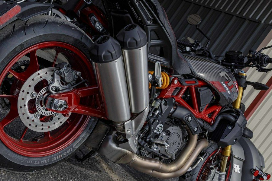 2024 Indian Motorcycle® FTR R Carbon