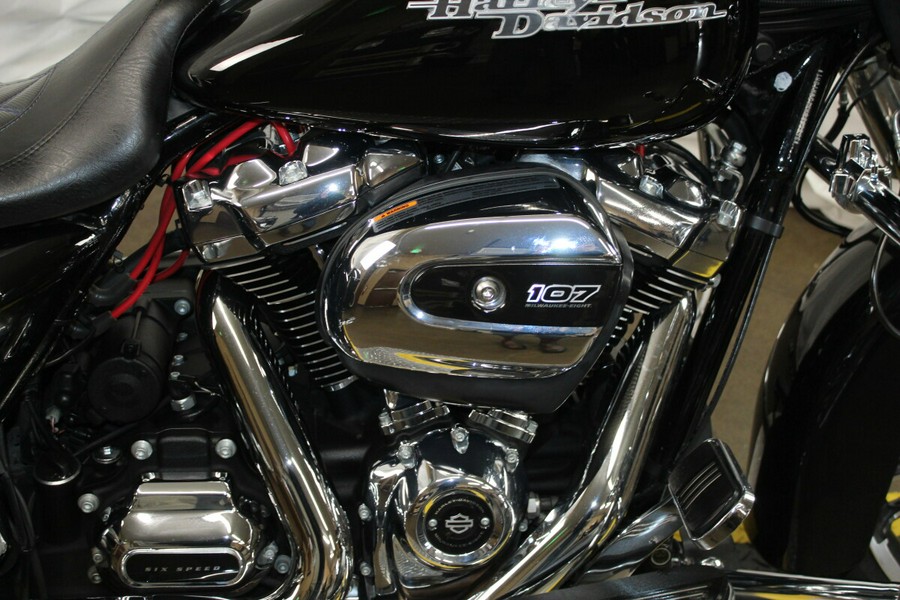 Harley-Davidson® Street Glide® 2019 FLHX 653956T BLACK