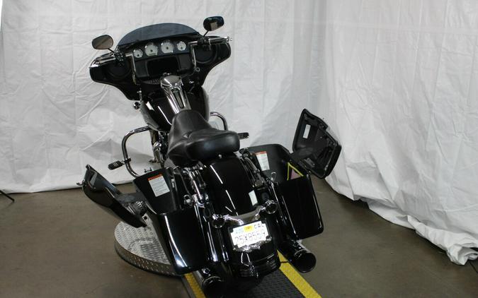 Harley-Davidson® Street Glide® 2019 FLHX 653956T BLACK