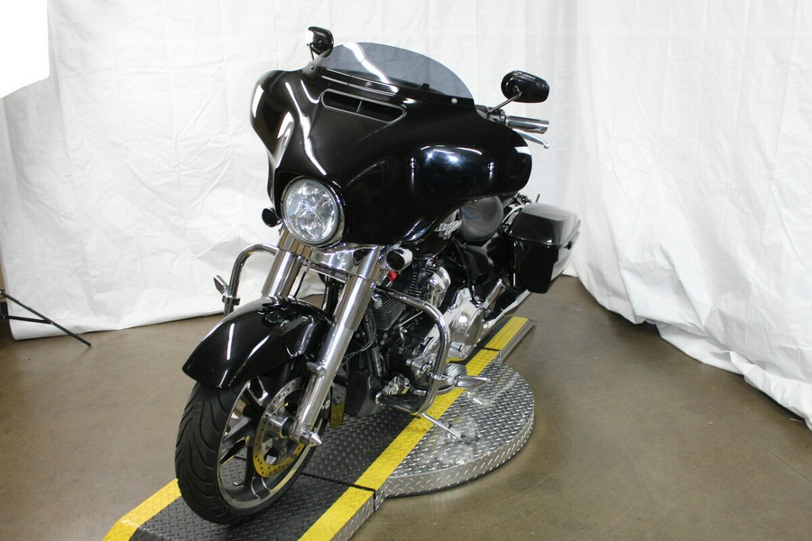 Harley-Davidson® Street Glide® 2019 FLHX 653956T BLACK
