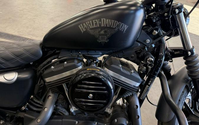 2016 Harley-Davidson® XL883N - Sportster® Iron 883™