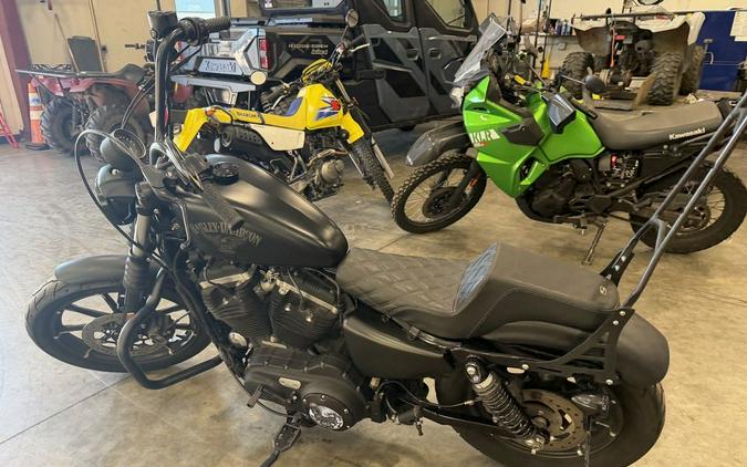 2016 Harley-Davidson® XL883N - Sportster® Iron 883™