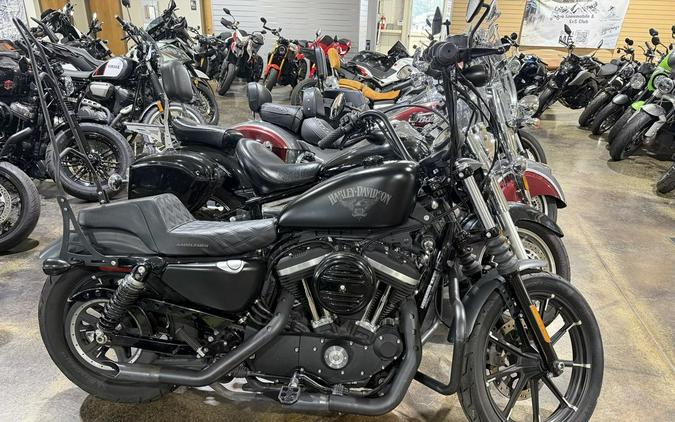 2016 Harley-Davidson® XL883N - Sportster® Iron 883™