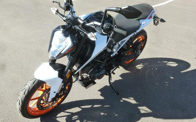 2021 KTM 200 Duke