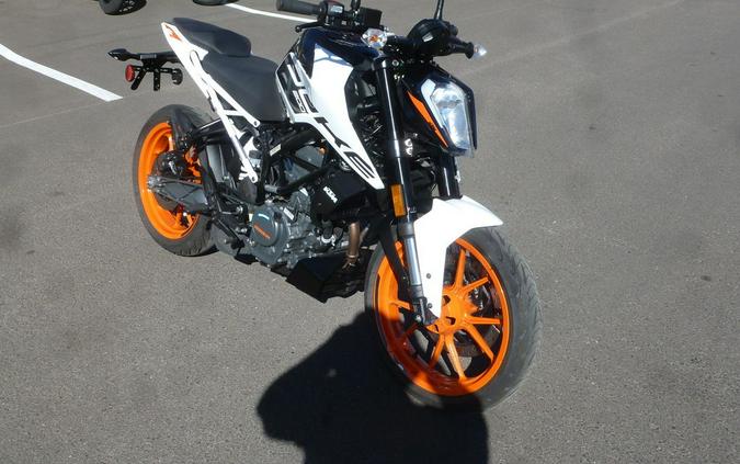 2021 KTM 200 Duke