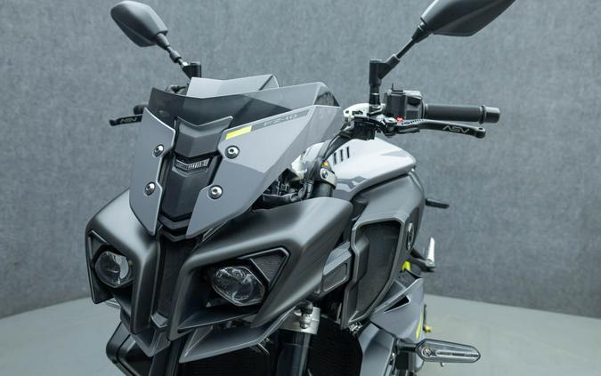 2017 YAMAHA FZ10 W/ABS