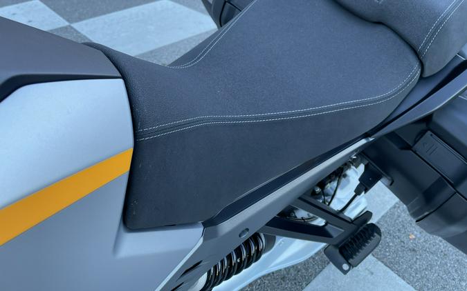 2024 Moto Guzzi Stelvio PFF Rider Assistance Solution