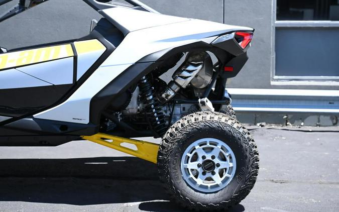 2024 Can-Am® Maverick R 999T DCT