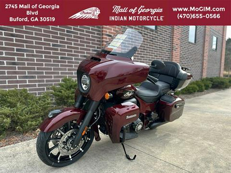 2024 Indian Motorcycle Roadmaster® Dark Horse® with PowerBand Audio Package