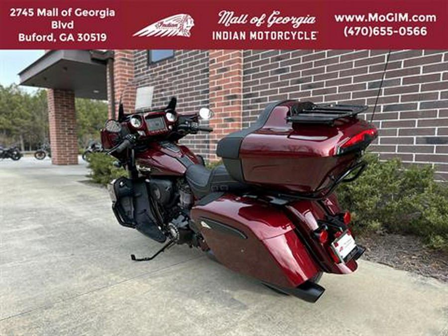 2024 Indian Motorcycle Roadmaster® Dark Horse® with PowerBand Audio Package