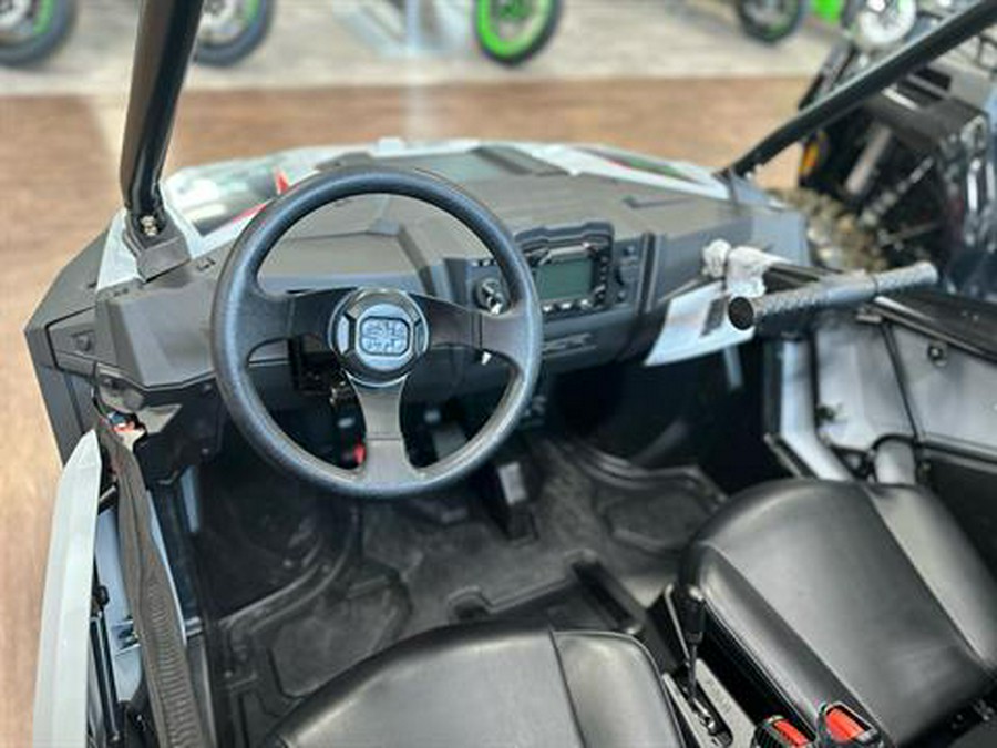 2024 Polaris RZR 200 EFI