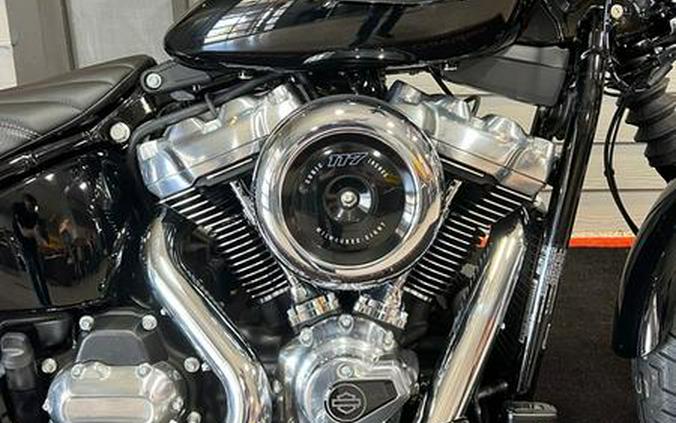 2025 Harley-Davidson® FXBB - Street Bob®