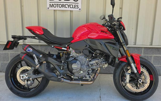 2026 DUCATI Monster + V2