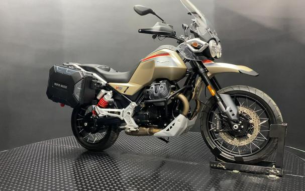 2025 Moto Guzzi V85 TT Travel