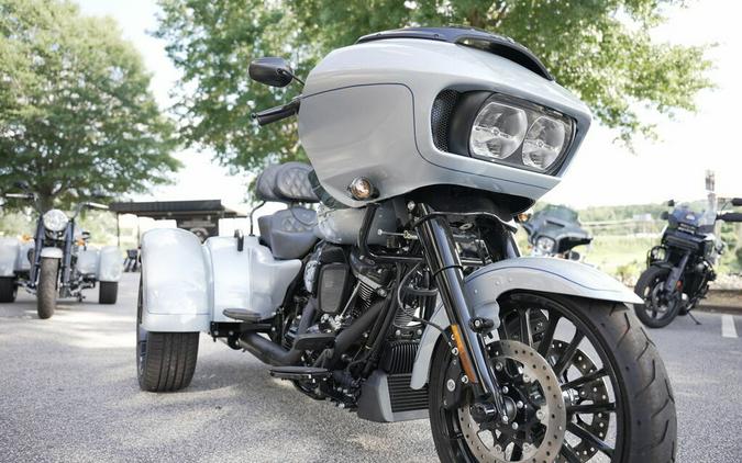 FLTRT 2025 Road Glide 3