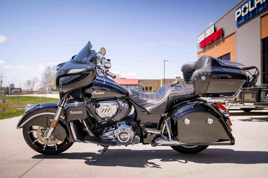 2018 Indian Motorcycle® Roadmaster® ABS Thunder Black