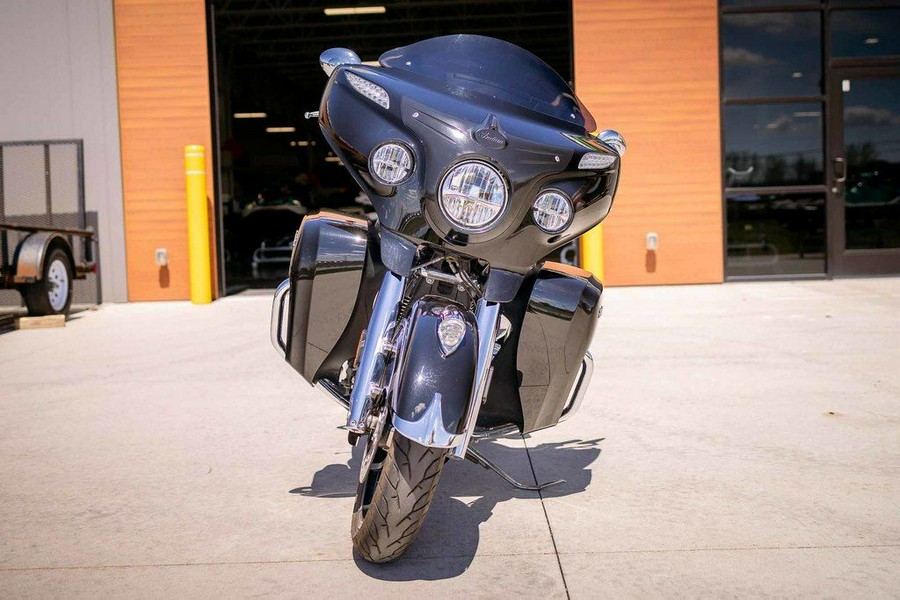 2018 Indian Motorcycle® Roadmaster® ABS Thunder Black