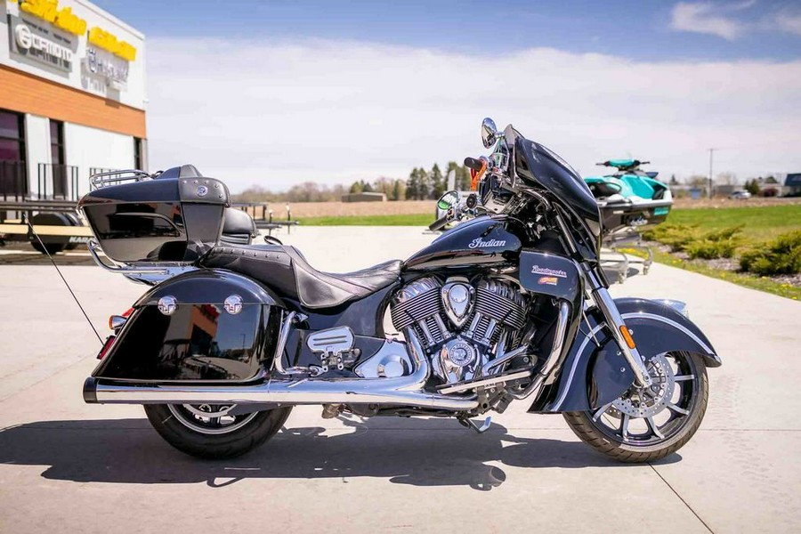 2018 Indian Motorcycle® Roadmaster® ABS Thunder Black