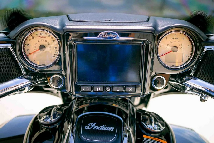 2018 Indian Motorcycle® Roadmaster® ABS Thunder Black