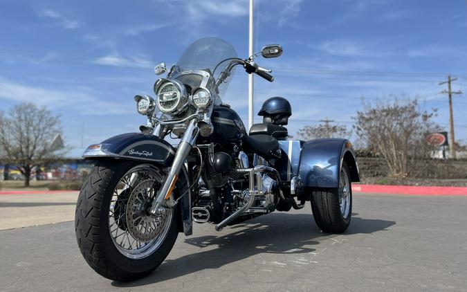 2003 Harley-Davidson® FLSTCI Heritage Softail® Classic Blue Burst