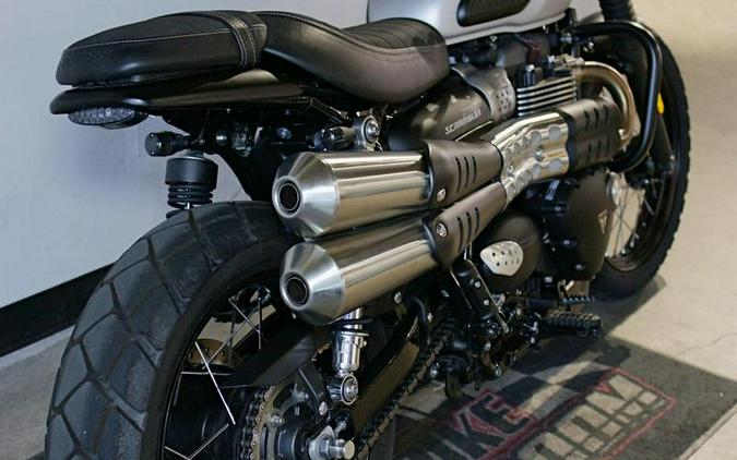 2019 Triumph Street Scrambler Matt Khaki and Aluminum Silver
