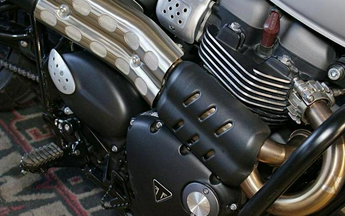 2019 Triumph Street Scrambler Matt Khaki and Aluminum Silver