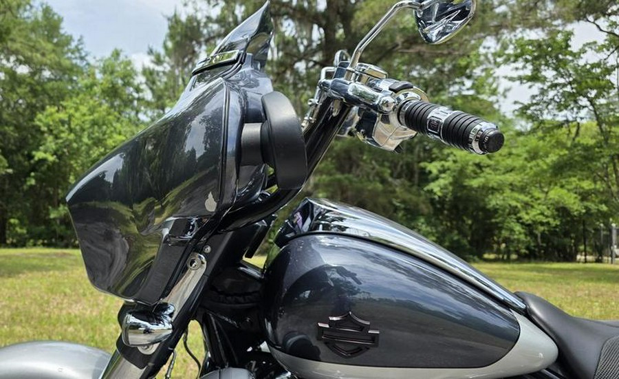 2019 Harley-Davidson® FLHXSE - CVO™ Street Glide®