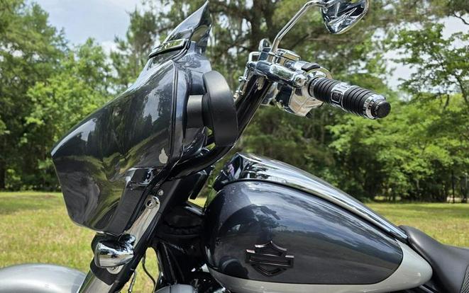 2019 Harley-Davidson® FLHXSE - CVO™ Street Glide®
