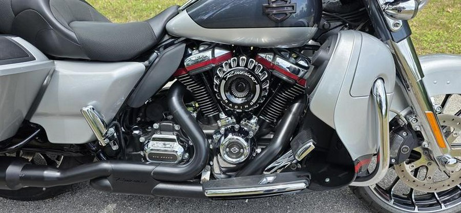 2019 Harley-Davidson® FLHXSE - CVO™ Street Glide®