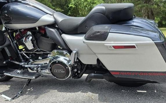 2019 Harley-Davidson® FLHXSE - CVO™ Street Glide®