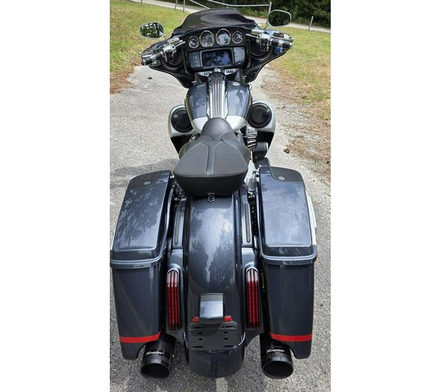 2019 Harley-Davidson® FLHXSE - CVO™ Street Glide®